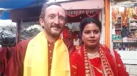 Youth From Deoghar Marries A Russian Girl In Vaidyanath。